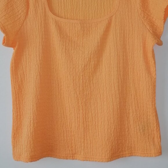 NWT Old Navy Womens Yellow Short Sleeve Square Neck Fitted T-Shirt Size XL - Picture 3 of 7